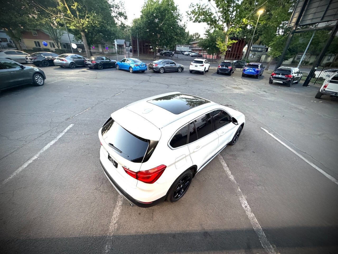 Used 2017 BMW X1 xDrive28i AWD/4WD image 9