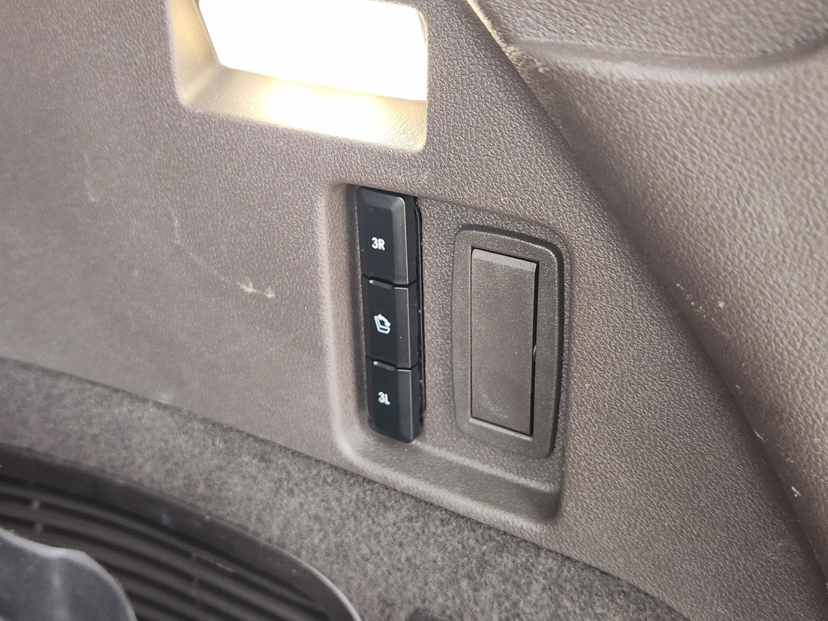 Used 2023 Lincoln Aviator Reserve w/ Equipment Group 201A image 33