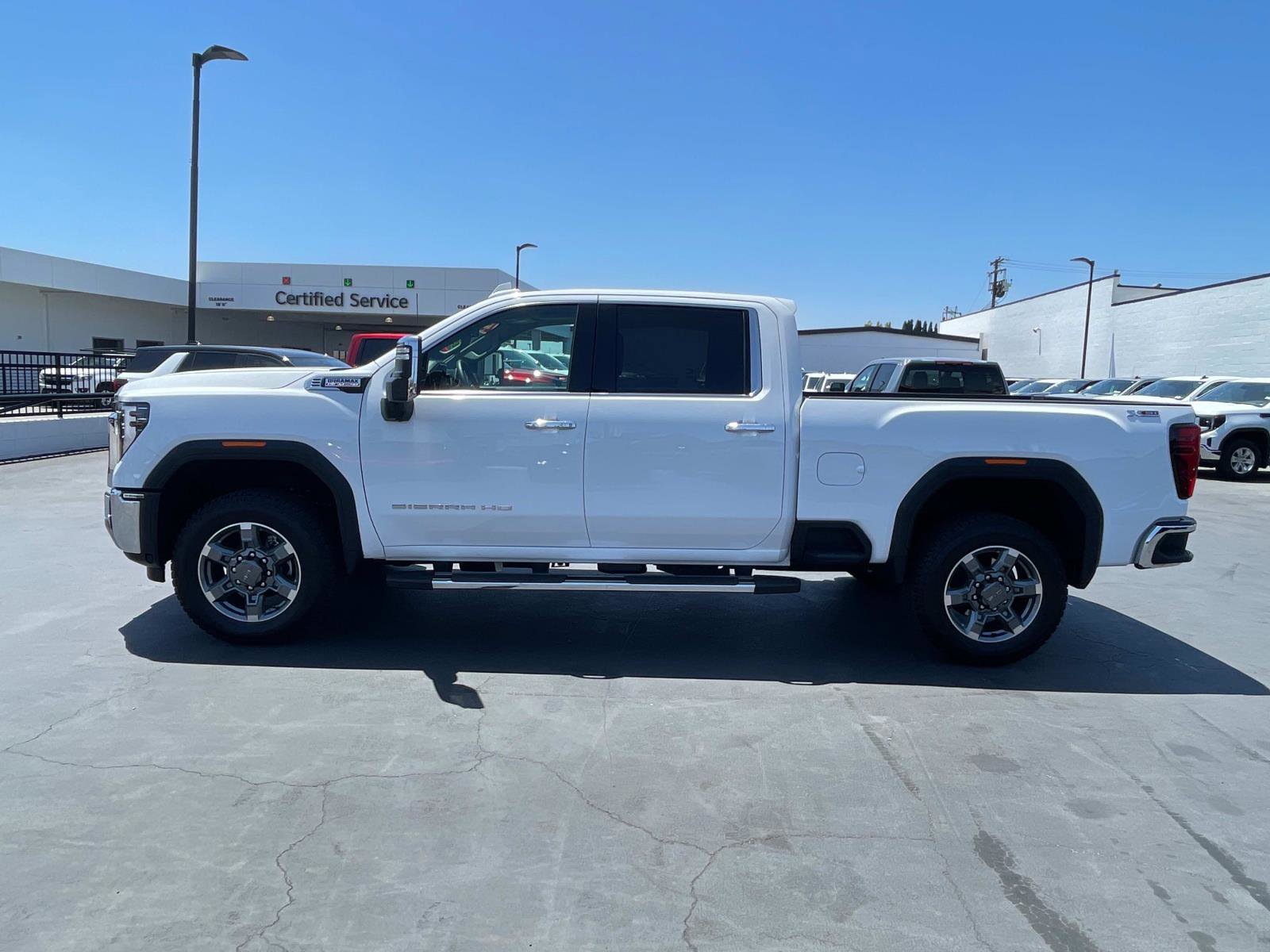 Used 2025 GMC Sierra 2500 SLT w/ SLT Premium Package image 8