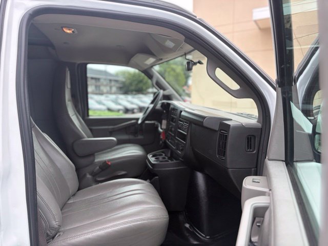 Used 2025 Chevrolet Express 2500 Extended w/ Driver Convenience Package RWD image 28