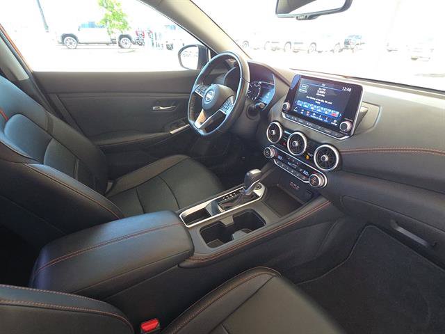 Used 2021 Nissan Sentra SR w/ SR Premium Package FWD image 15