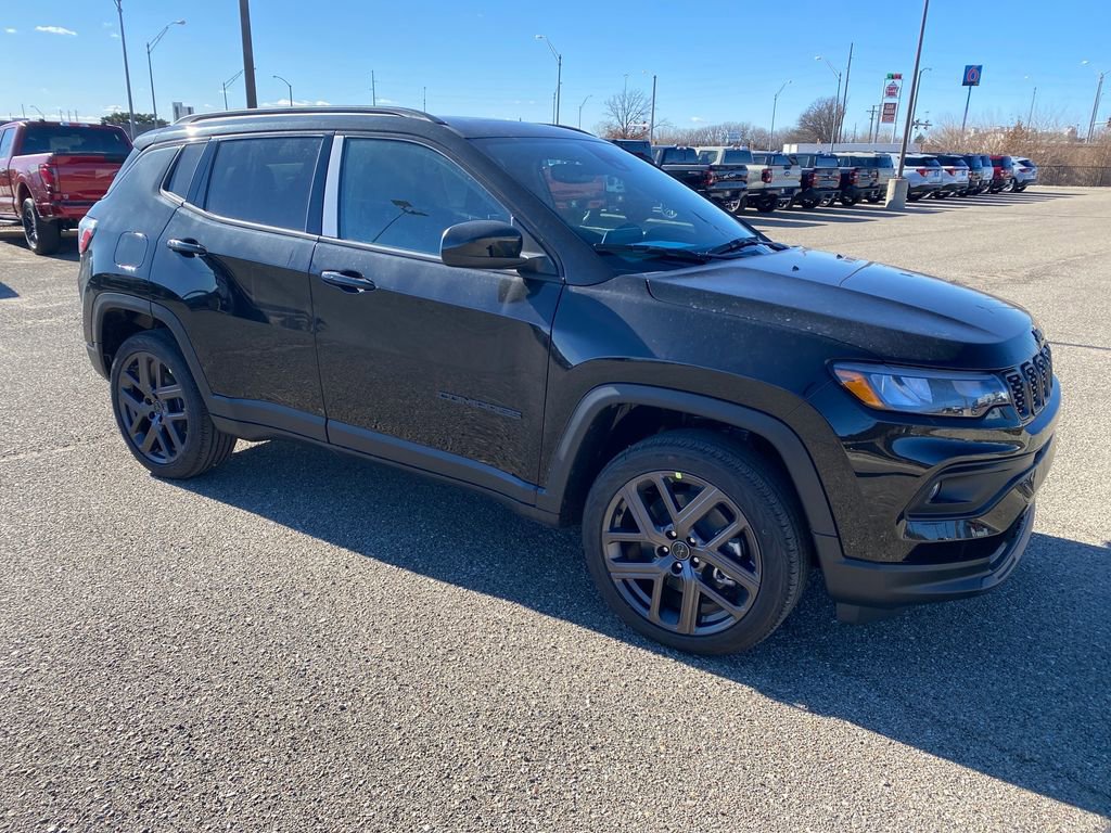 New 2026 Jeep Compass Latitude w/ Sun and Sound Group image 8