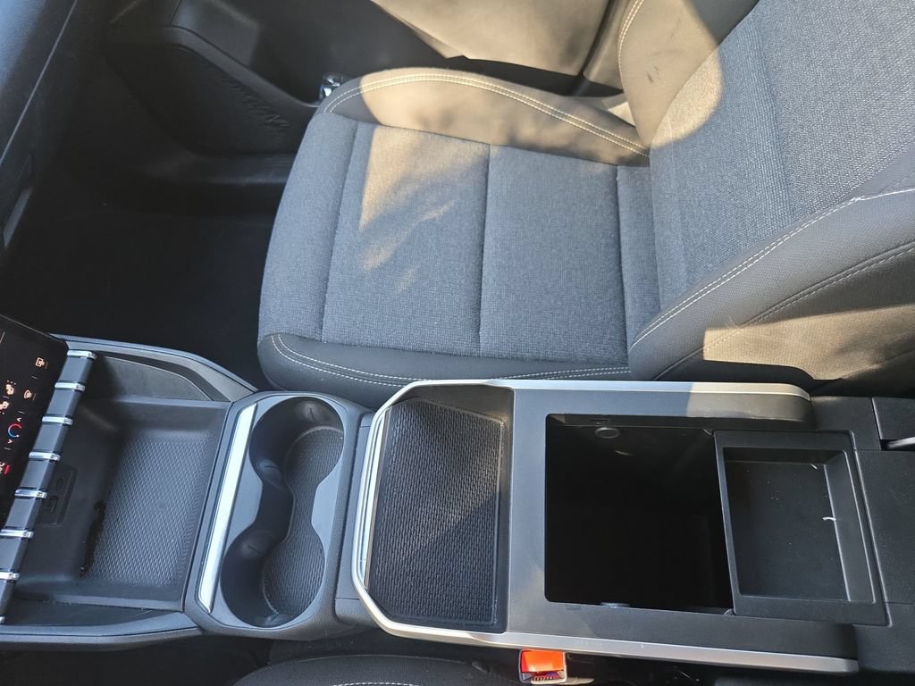 Used 2025 GMC Terrain Elevation FWD image 25