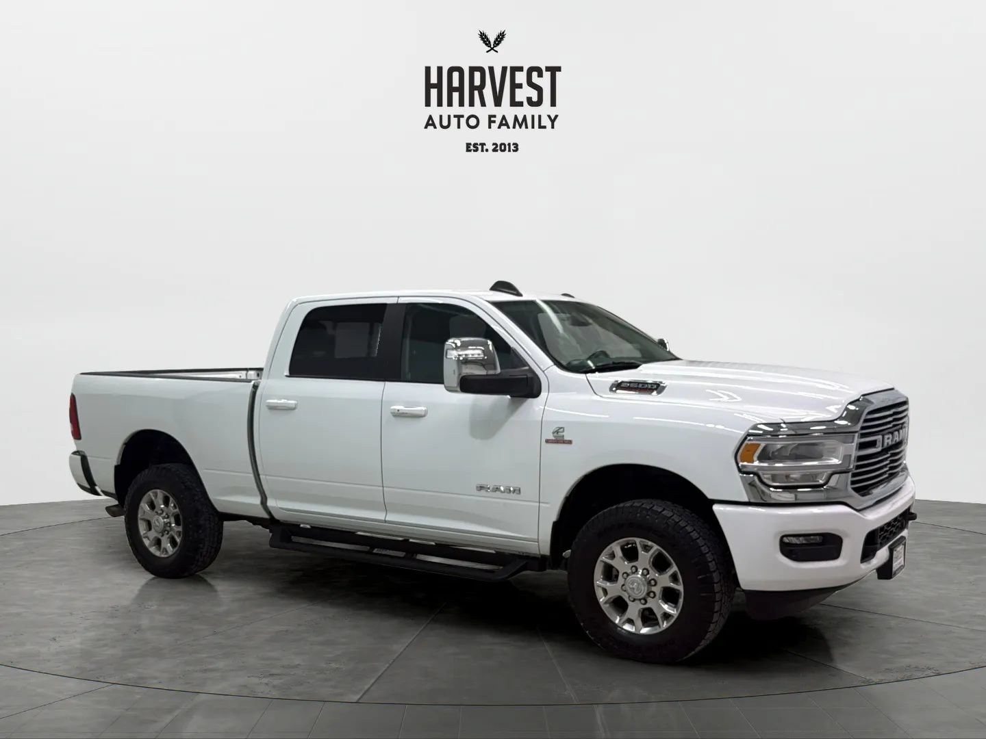 Used 2024 RAM 2500 Laramie AWD/4WD image 9