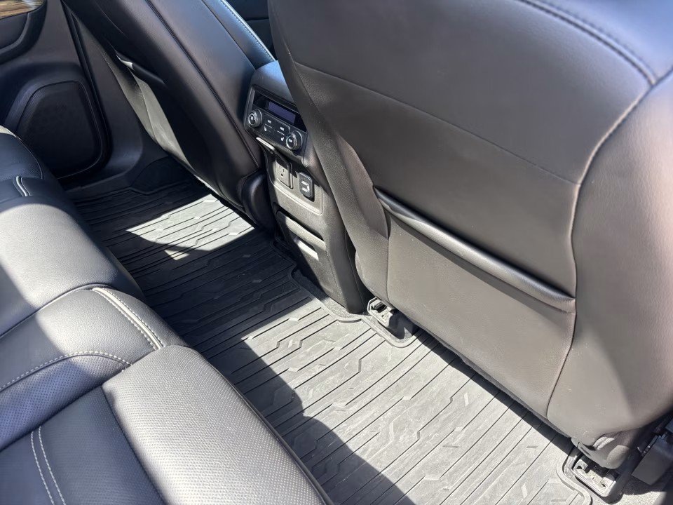 Used 2018 GMC Acadia Denali w/ Technology Package FWD image 25