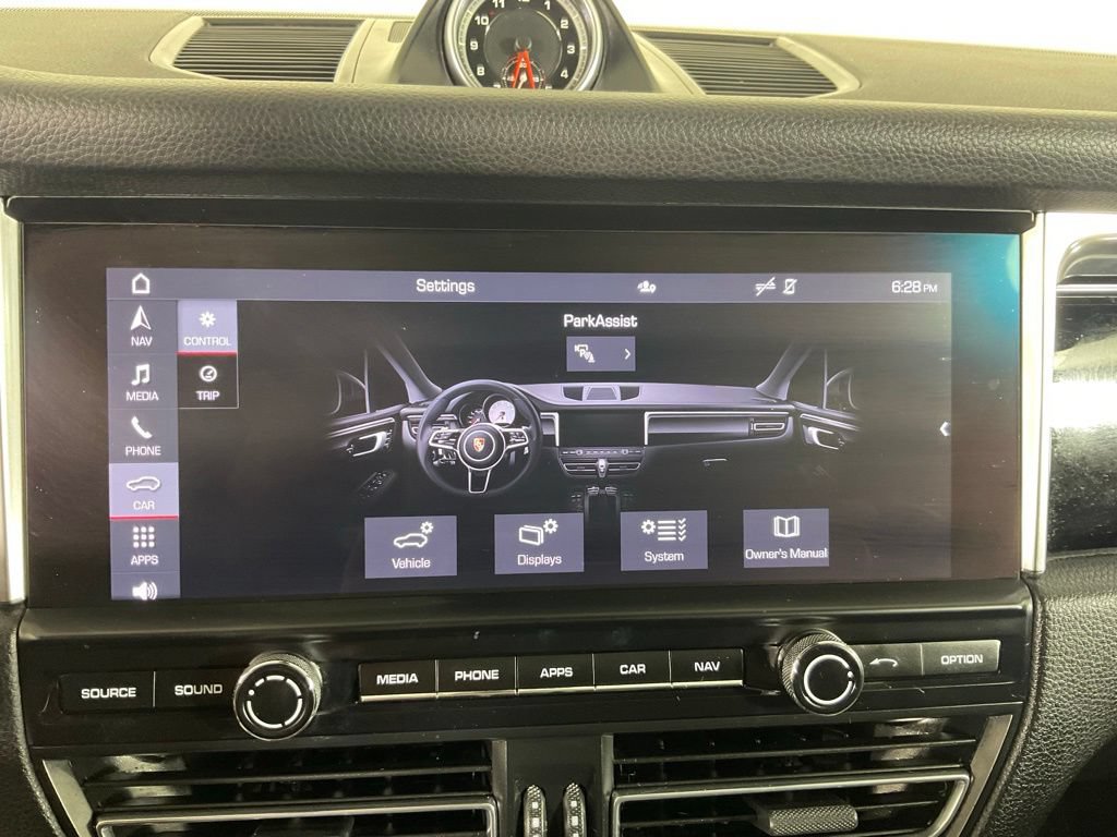 Used 2021 Porsche Macan AWD/4WD image 38