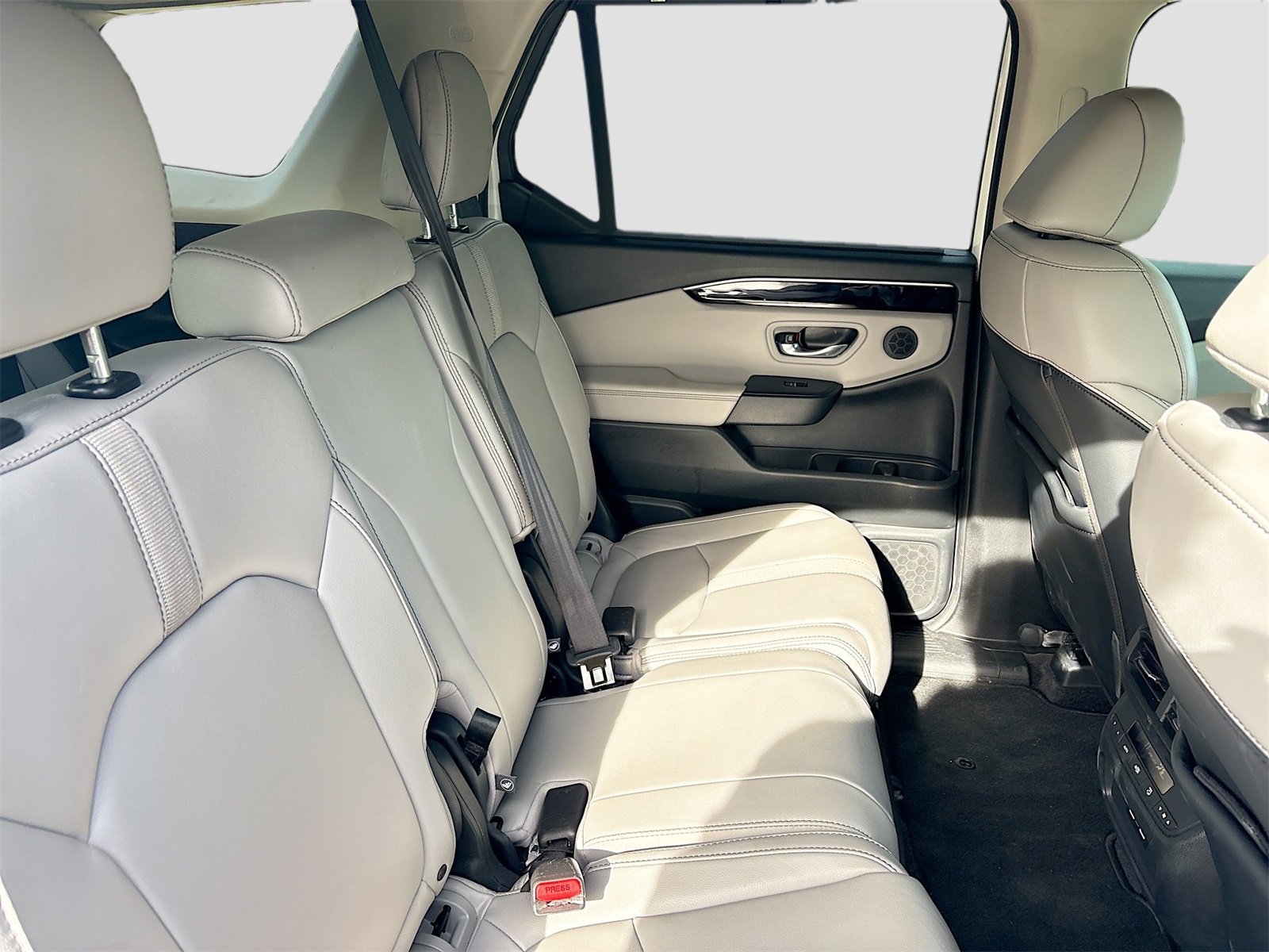 Used 2023 Honda Pilot Touring image 29
