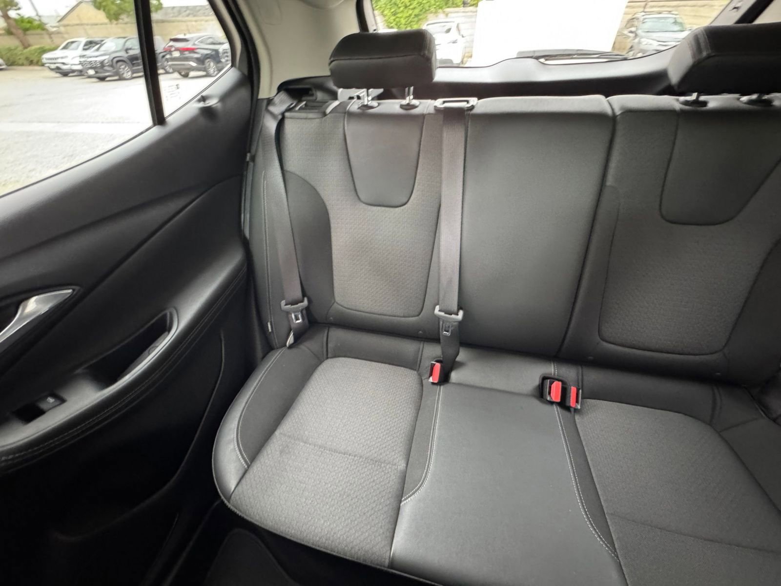 Used 2025 Buick Encore GX Preferred FWD image 39