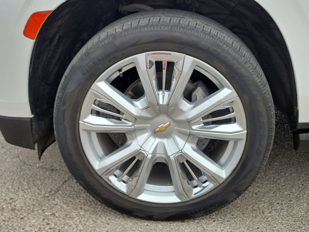Used 2021 Chevrolet Tahoe High Country w/ Premium Package RWD image 14