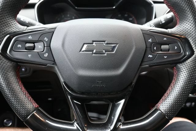 Used 2023 Chevrolet TrailBlazer RS w/ Sun and Liftgate Package FWD image 35