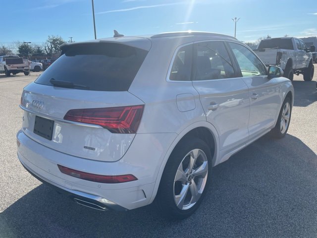 Used 2022 Audi Q5 2.0T Premium Plus w/ Premium Plus Package image 4