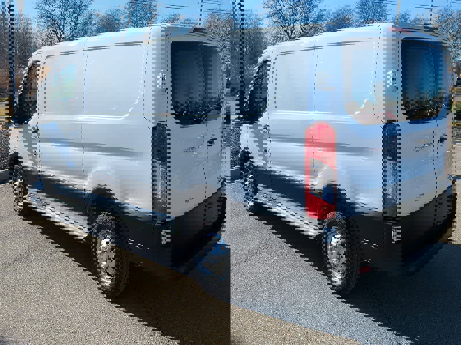 Used 2024 Ford Transit 250 Low Roof AWD w/ Exterior Upgrade Package image 6