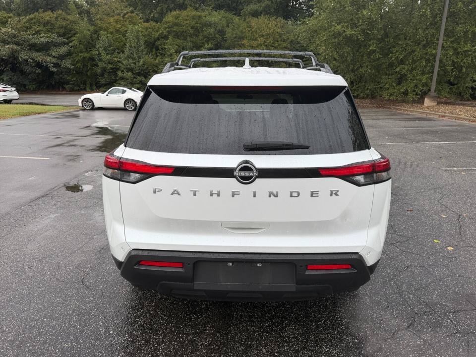 Used 2025 Nissan Pathfinder SV FWD image 14