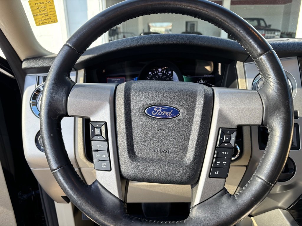 Used 2016 Ford Expedition Limited w/ Equipment Group 301A image 3