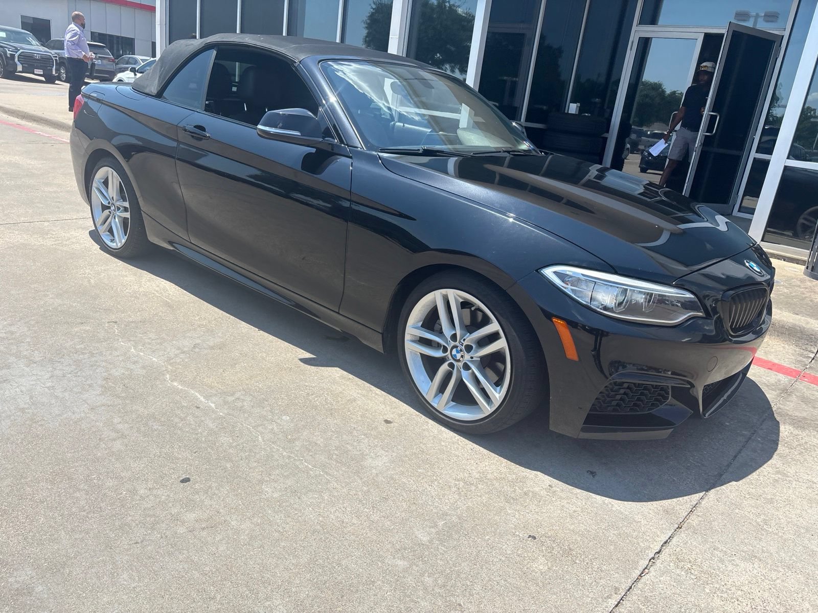 Used 2016 BMW 228i Convertible RWD image 4