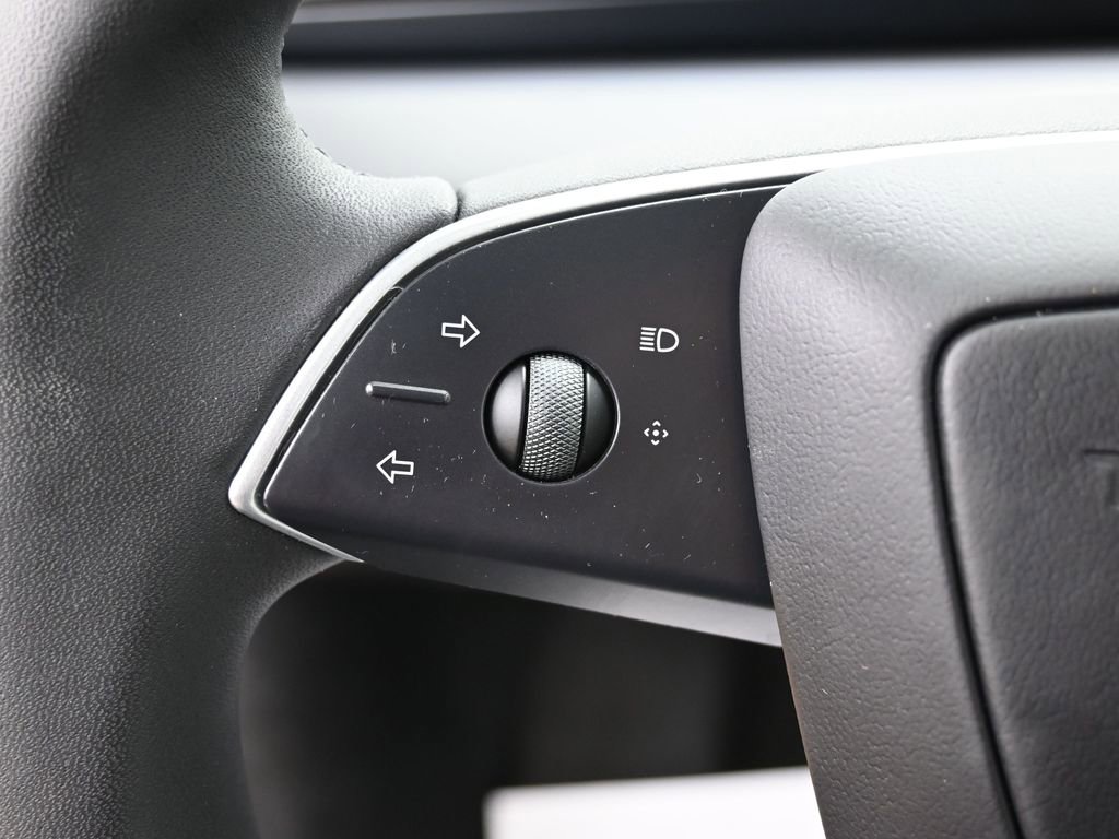 Used 2025 Tesla Model 3 Long Range image 7