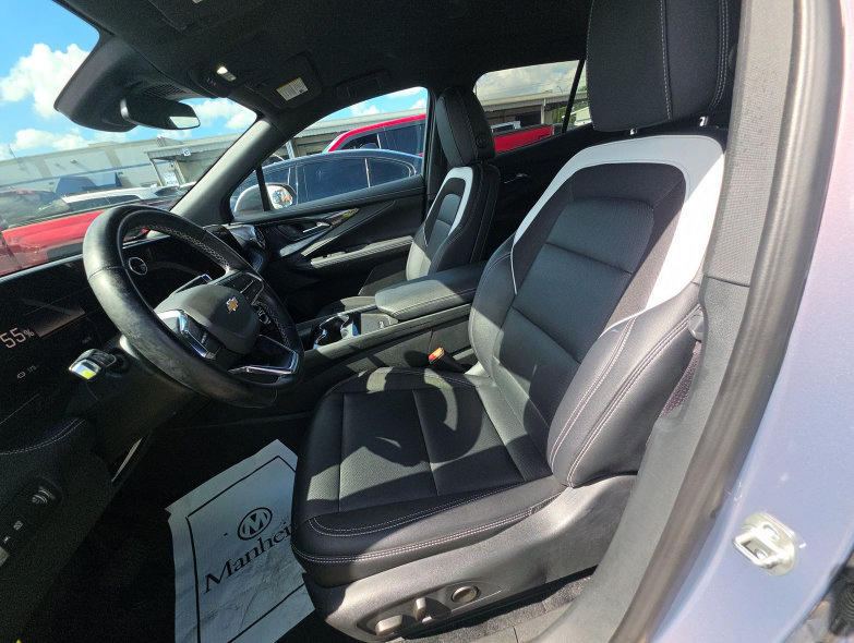 Used 2025 Chevrolet Blazer EV LT AWD/4WD image 9