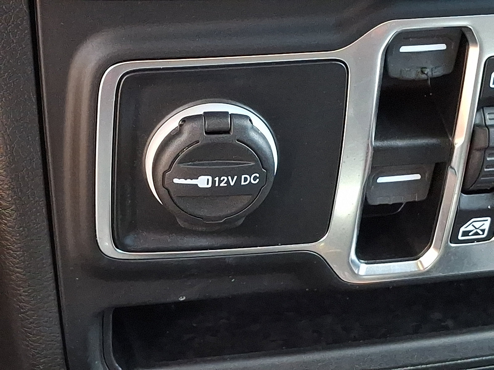 Used 2023 Jeep Wrangler Unlimited Sport AWD/4WD image 23