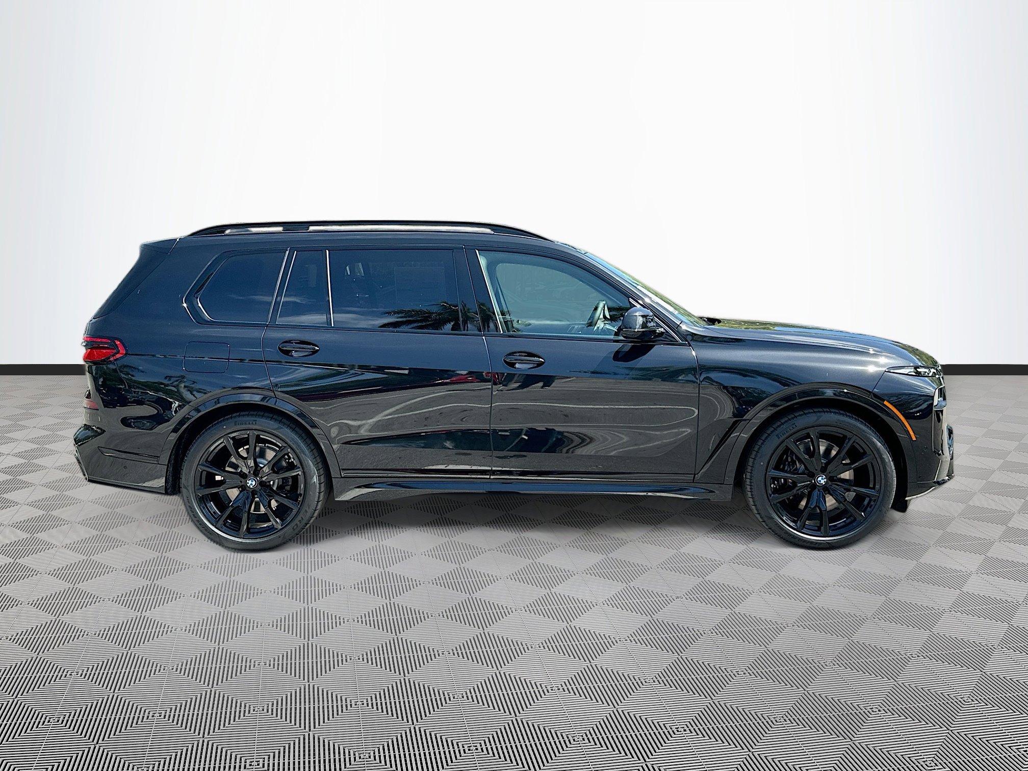 New 2026 BMW X7 xDrive40i w/ Executive Package image 8