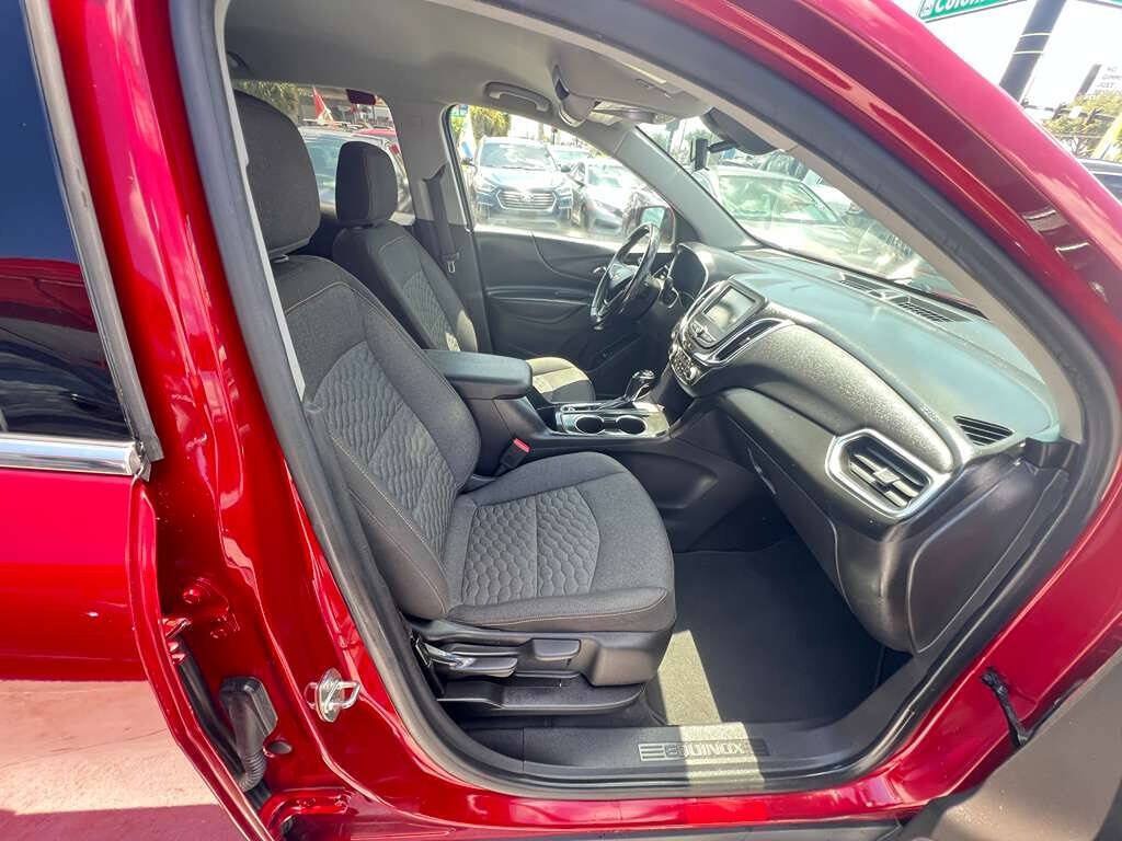 Used 2019 Chevrolet Equinox LT FWD image 18