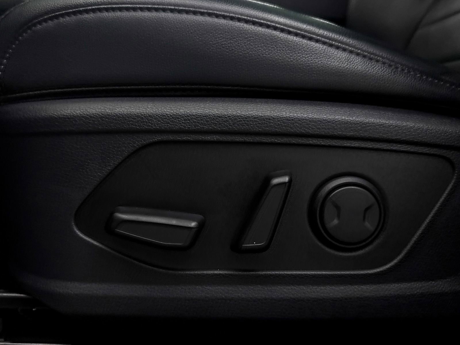 Certified 2023 Kia Sportage SX Prestige AWD/4WD image 30