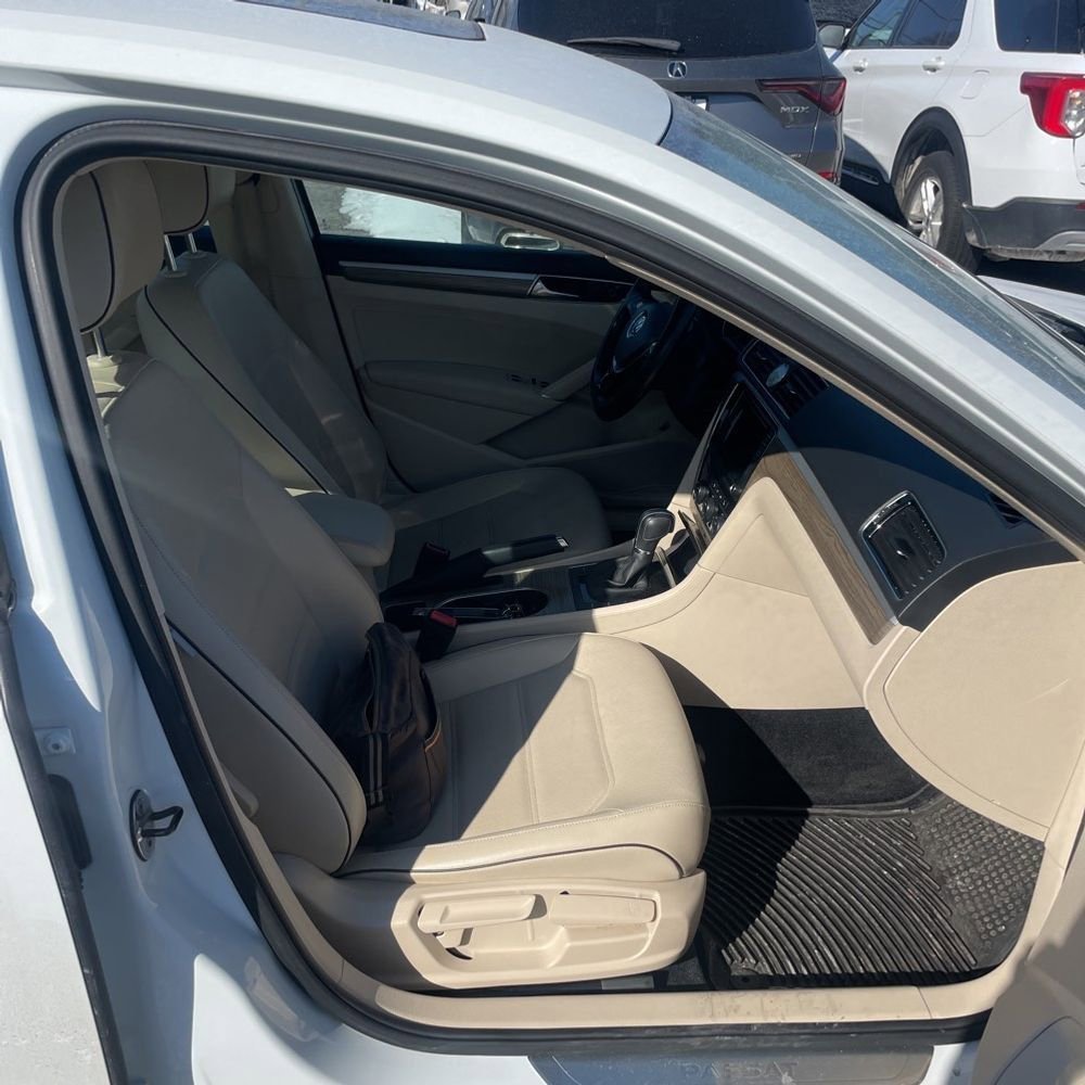 Used 2017 Volkswagen Passat 1.8T SE image 6