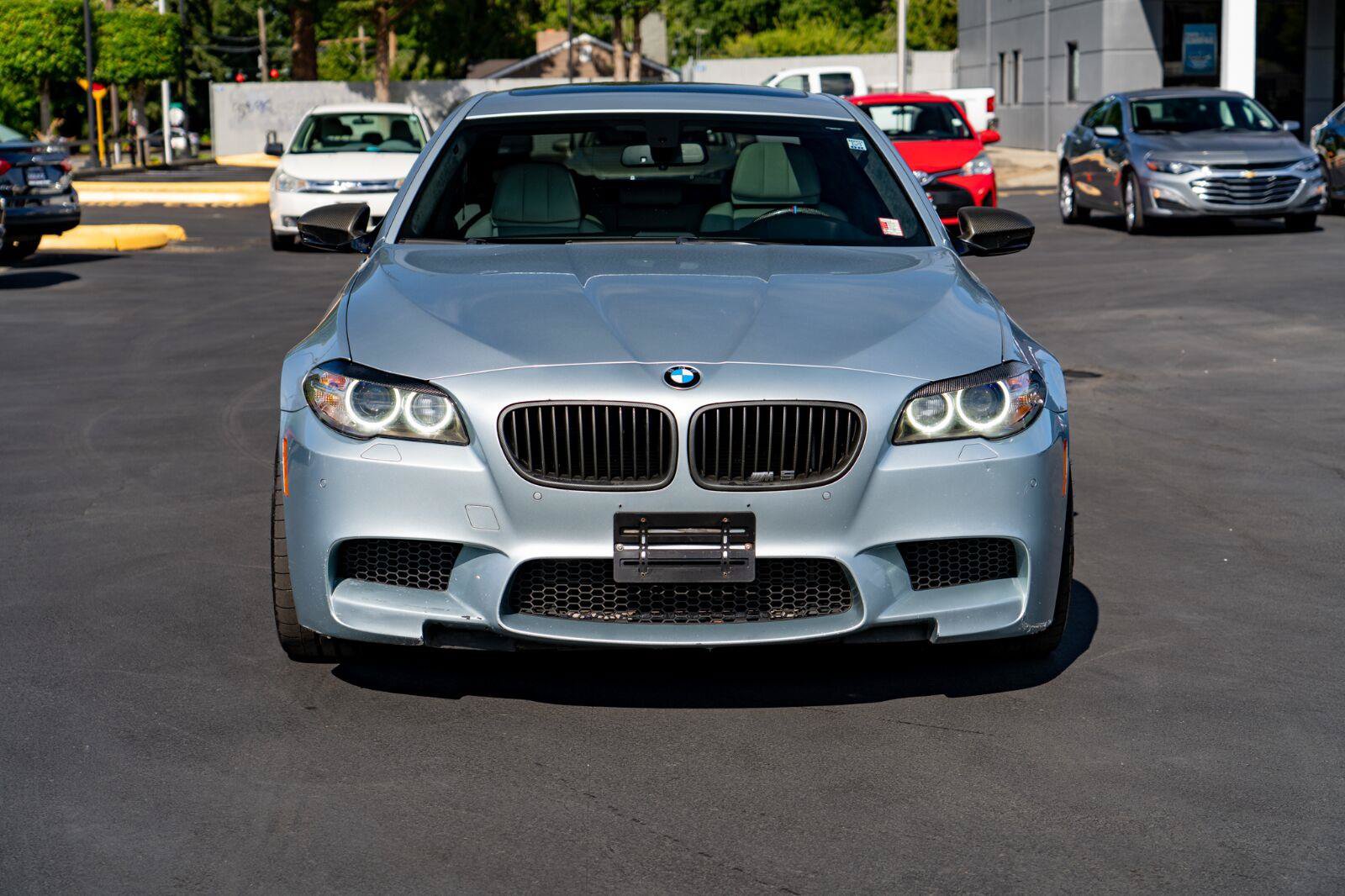 Used 2014 BMW M5 RWD image 3