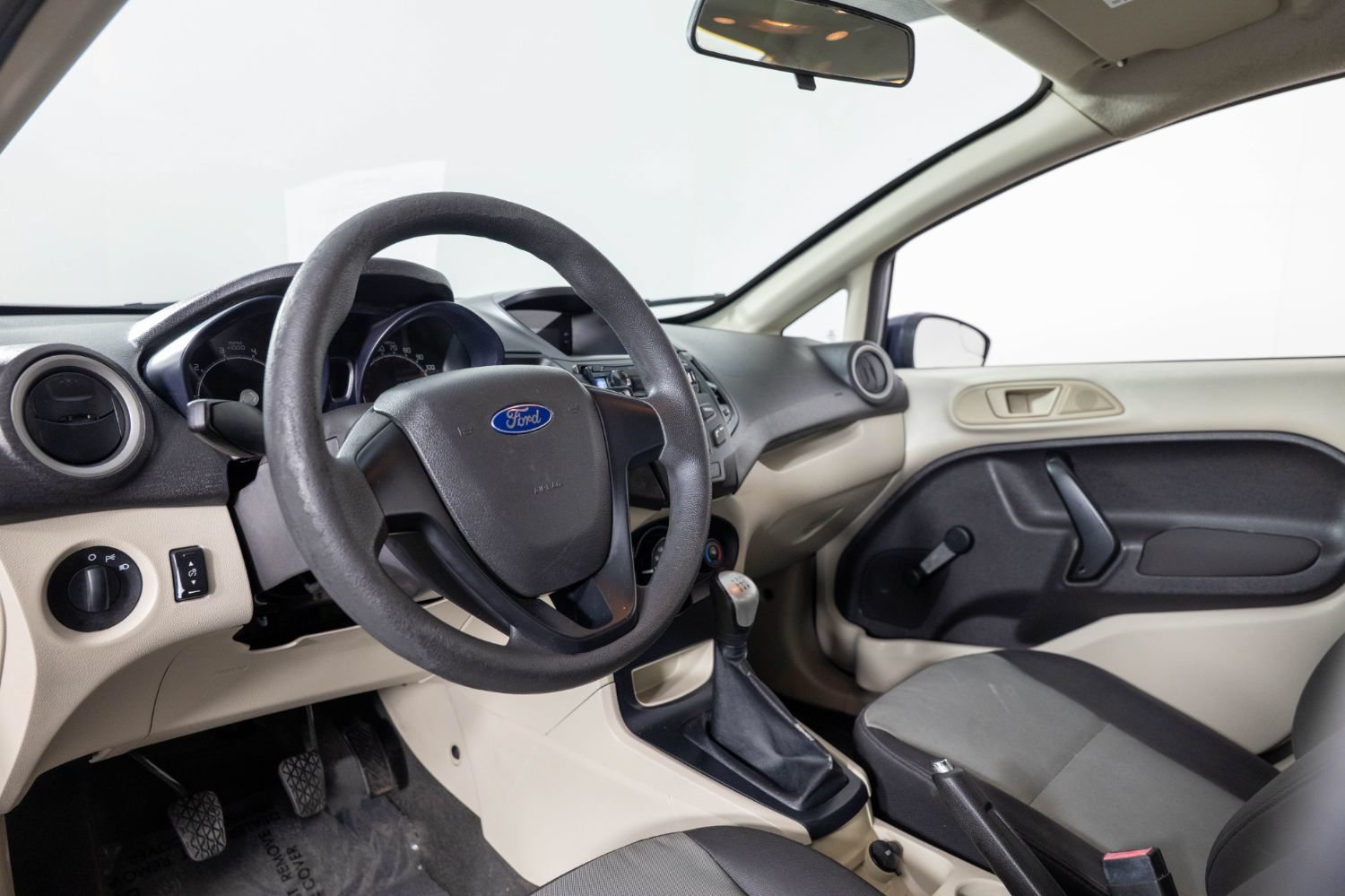Used 2012 Ford Fiesta S FWD image 13