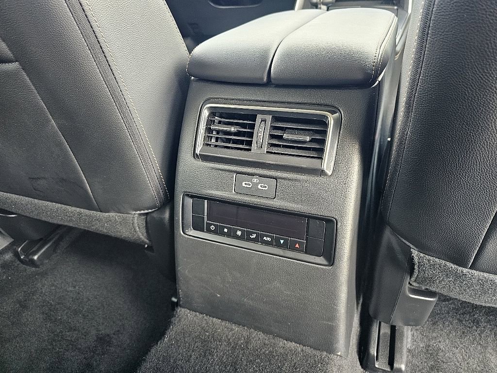 Certified 2024 MAZDA CX-90 Plug-In Hybrid w/ Preferred image 23