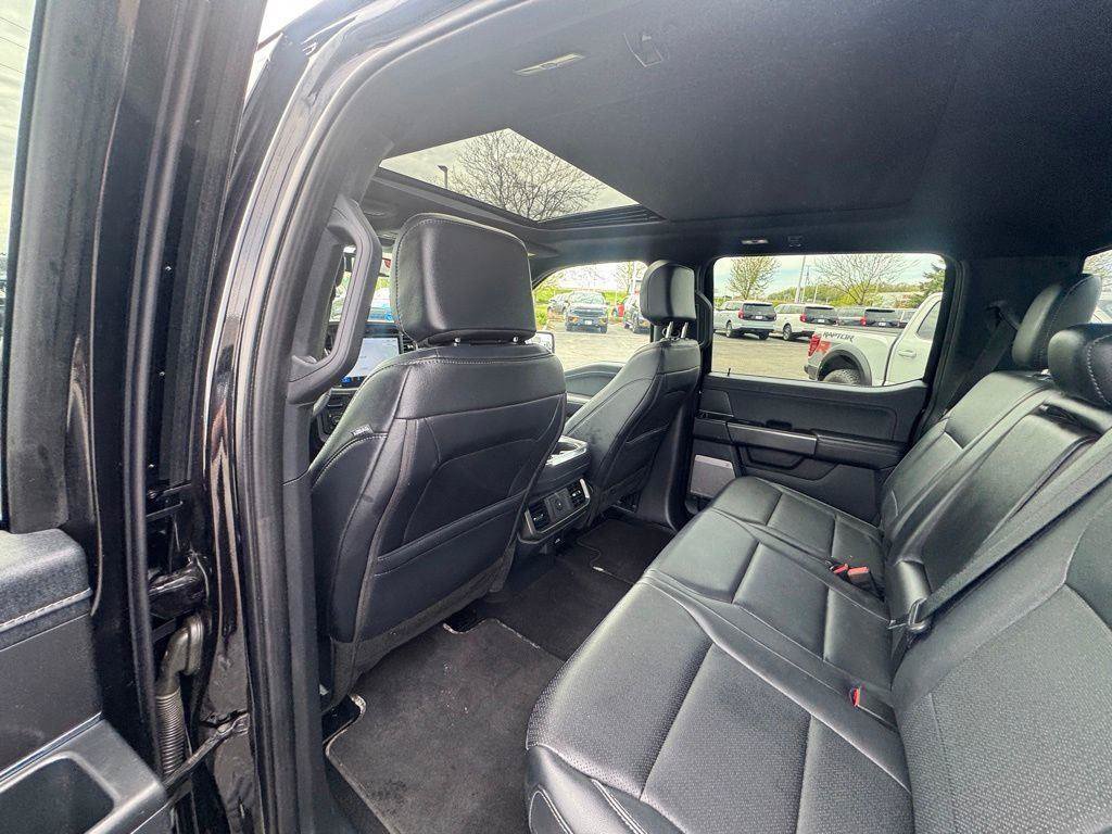 Used 2025 Ford F150 Lariat AWD/4WD image 27
