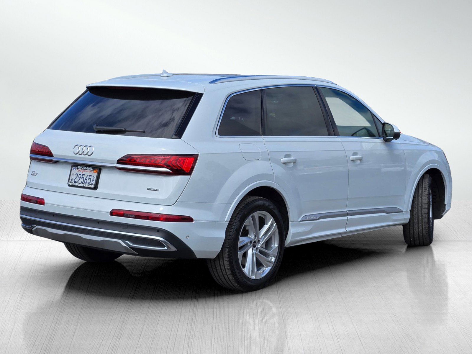 Used 2022 Audi Q7 3.0T Premium Plus AWD/4WD image 4