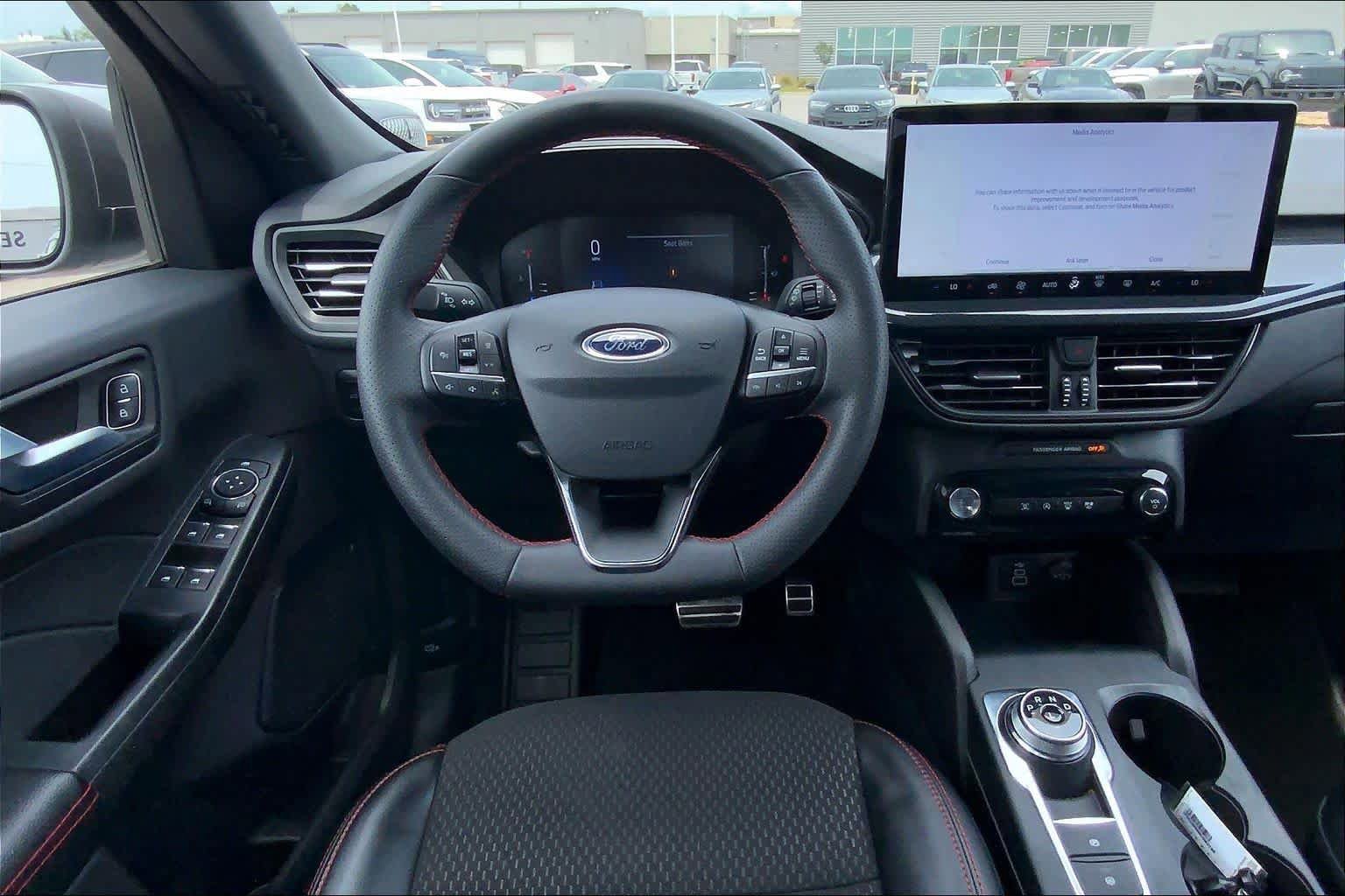 Certified 2024 Ford Escape ST-Line w/ Tech Pack #1 FWD image 6