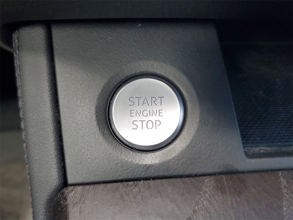 Used 2020 Audi Q5 Prestige image 26