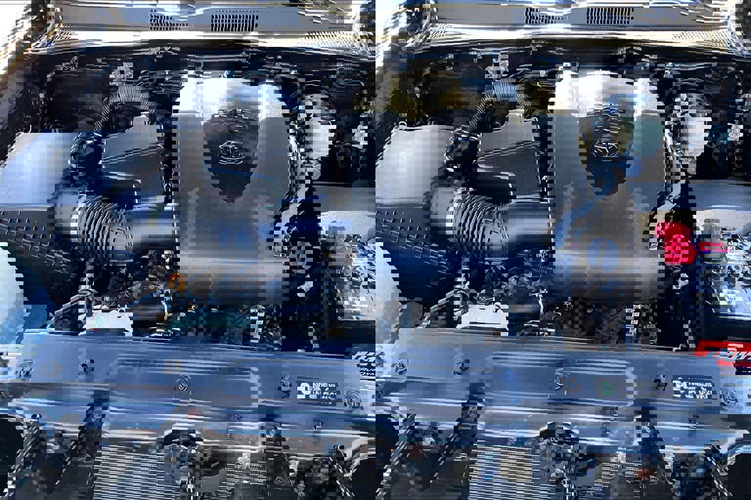 Used 2017 Toyota Tacoma TRD Sport w/ Tow Package (A/T) image 31