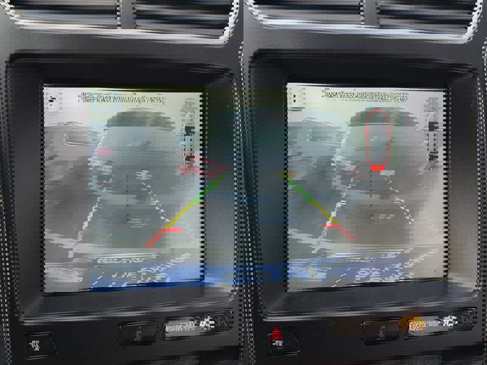 Certified 2018 Ford Explorer XLT w/ Equipment Group 202A image 32