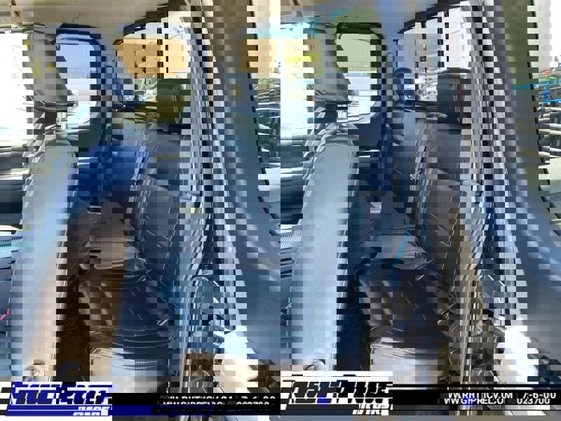 Used 2008 Nissan Titan LE w/ Tow Pkg image 15