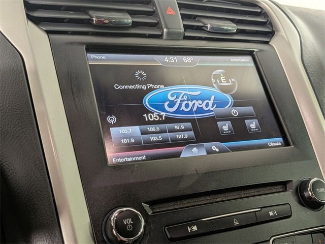 Used 2016 Ford Fusion SE w/ Equipment Group 202A image 21