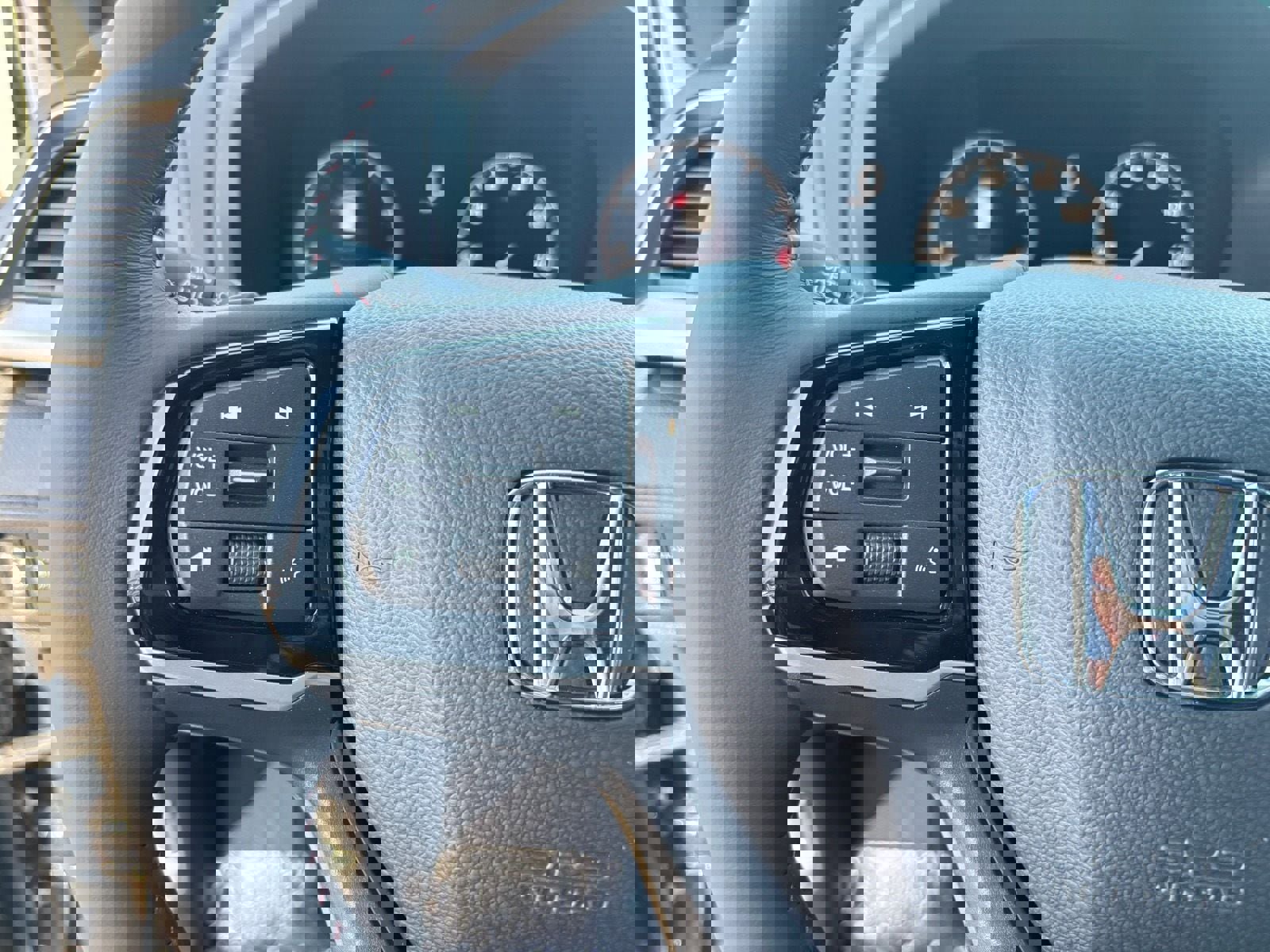 Used 2025 Honda Odyssey Sport-L image 30