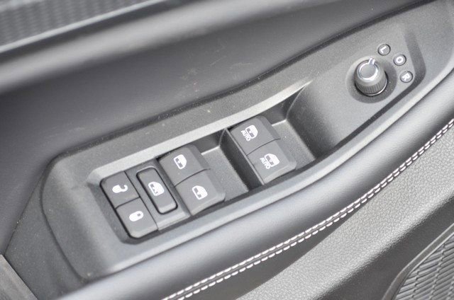 New 2025 Jeep Grand Cherokee L Laredo w/ Luxury Tech Group I image 16