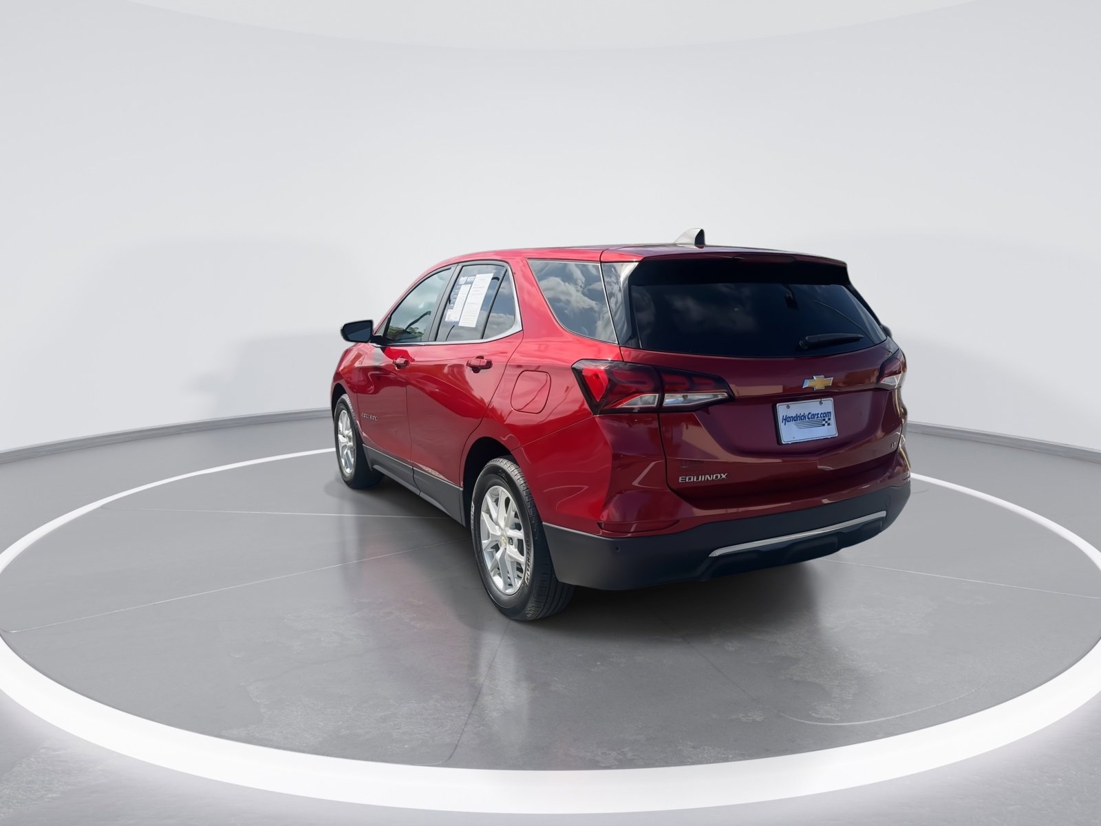 Used 2024 Chevrolet Equinox LT w/ LPO, Floor Liner Package image 7