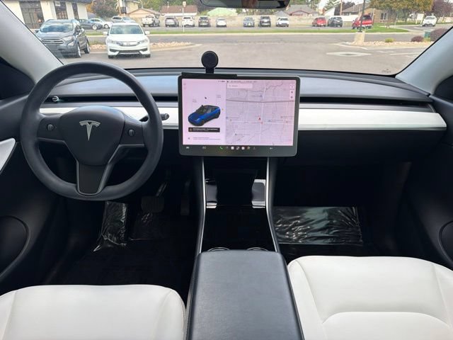 Used 2021 Tesla Model Y Long Range AWD/4WD image 18