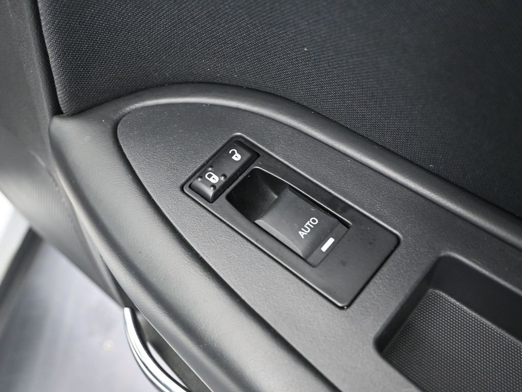 Used 2013 Dodge Challenger R/T image 41