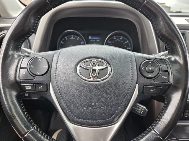 Used 2018 Toyota RAV4 XLE image 24
