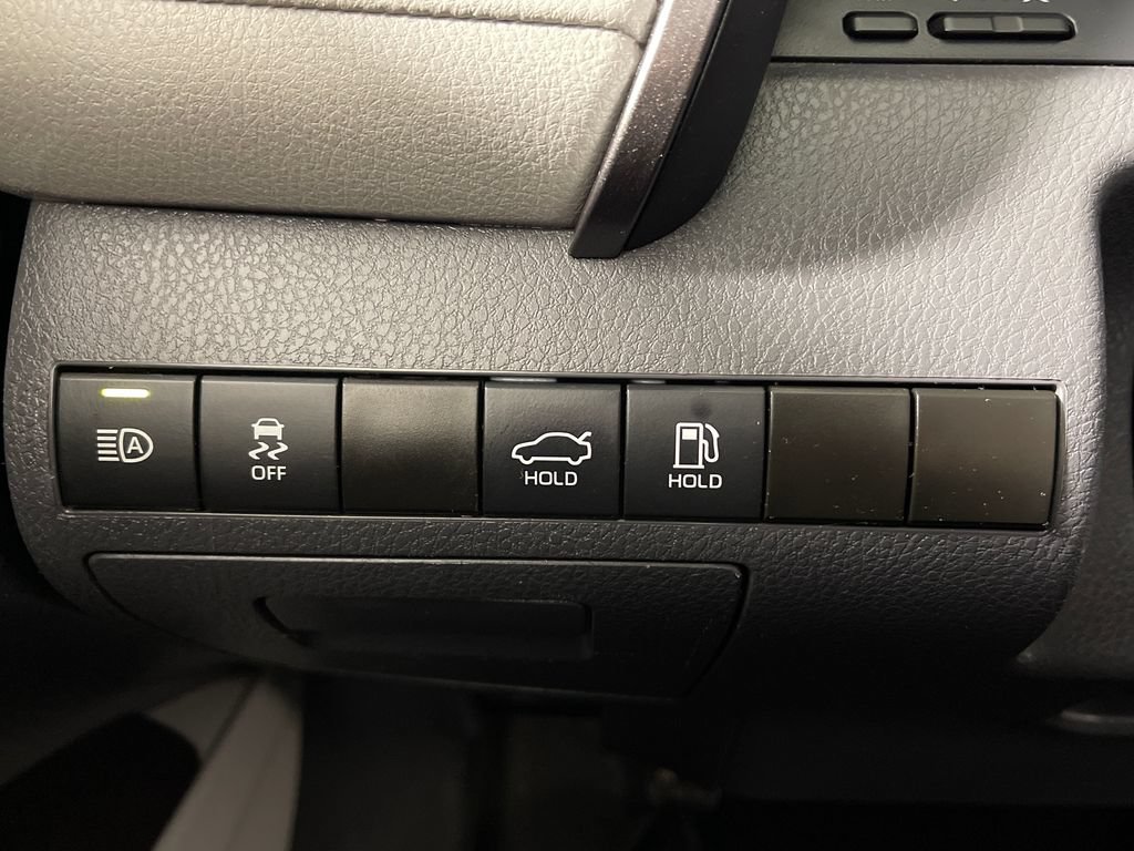 Used 2024 Toyota Camry LE FWD image 28
