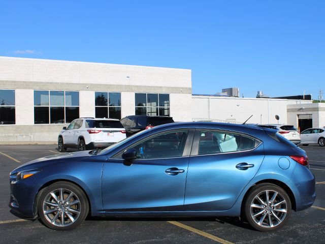 Used 2018 MAZDA MAZDA3 Touring FWD image 7