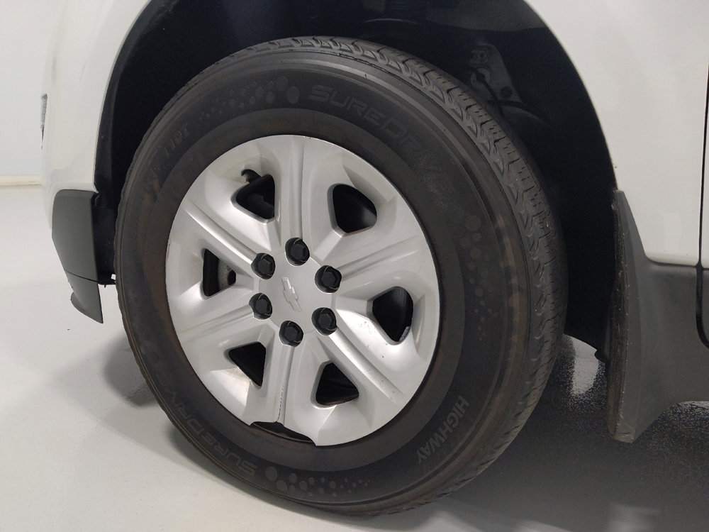 Used 2017 Chevrolet Traverse LS image 31