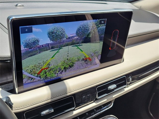 Certified 2023 Lincoln Nautilus Reserve image 17