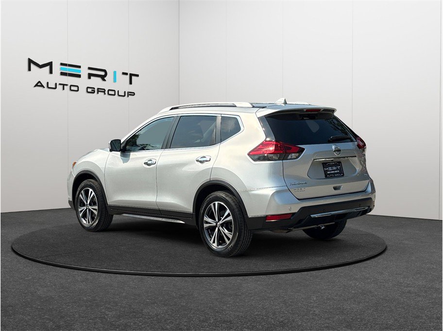 Used 2020 Nissan Rogue SV w/ Premium Package FWD image 7