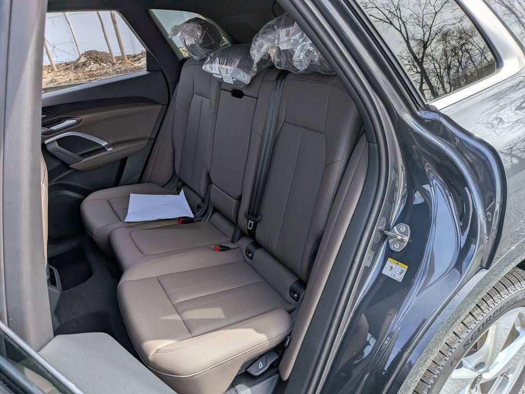 New 2025 Audi Q5 Premium Plus image 19