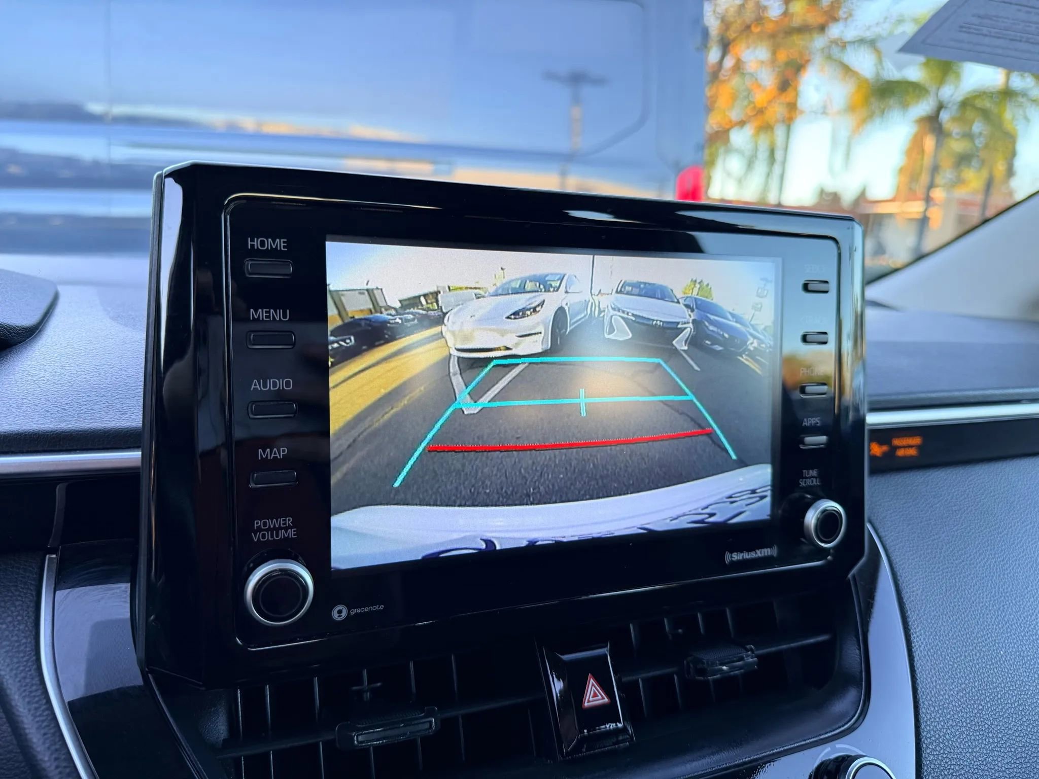 Used 2022 Toyota Corolla LE image 18